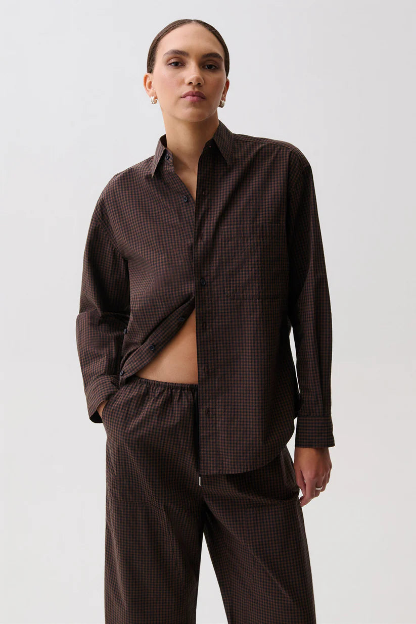 Pistola Mila Buttondown