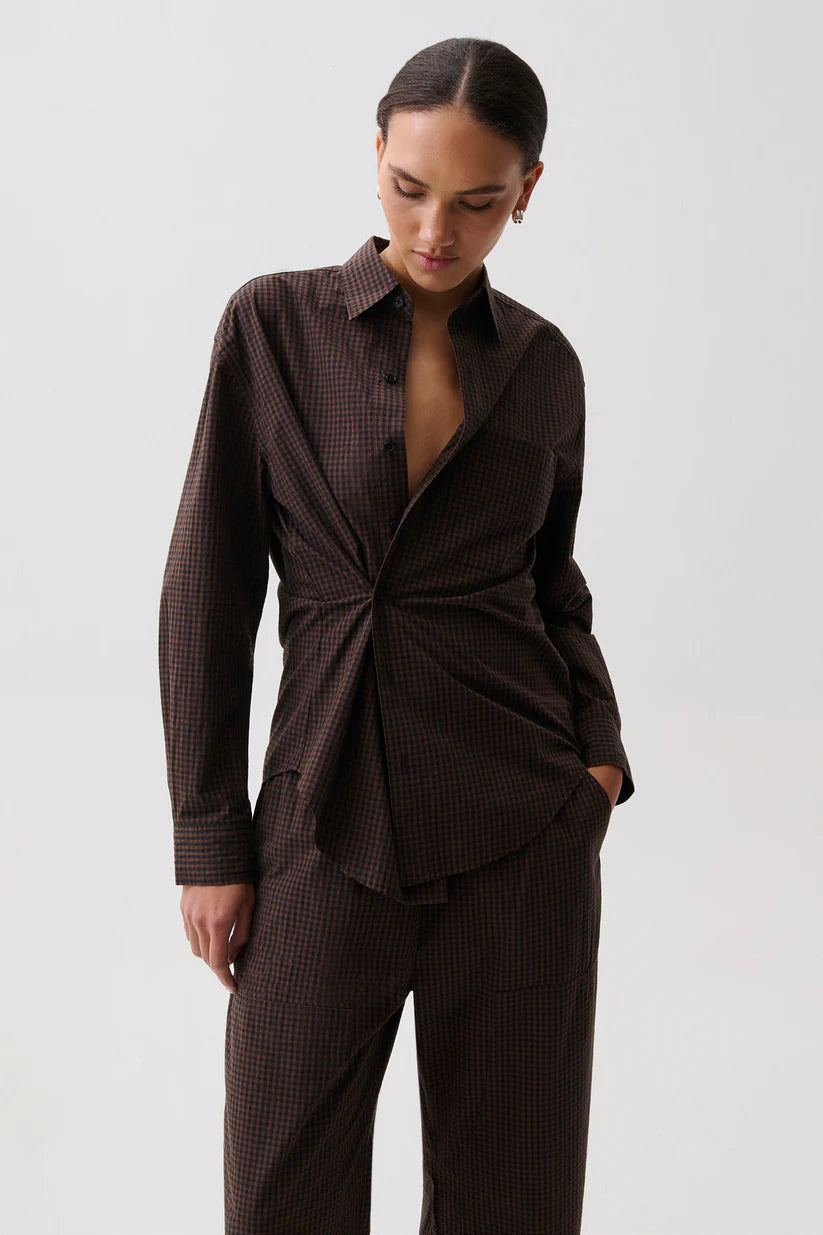 Pistola Mila Buttondown