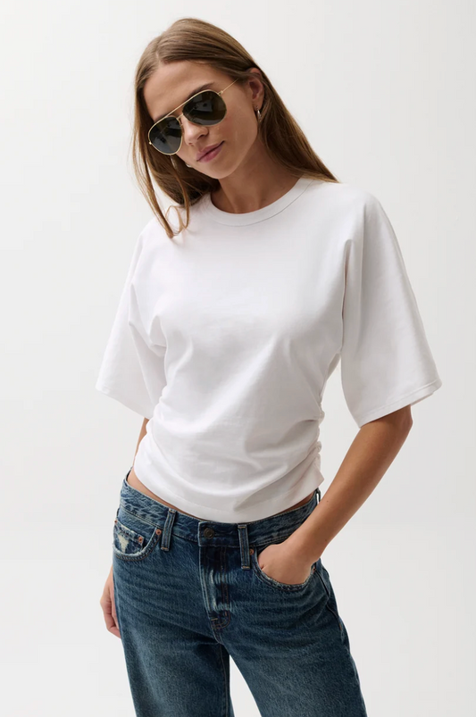 Pistola Veronika Tee